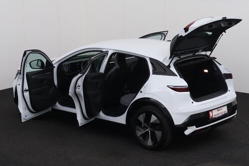 RENAULT Megane E-Tech TECHNO 40 kWh + A/T + CARPLAY + CAMERA + PDC + CRUISE + ALU