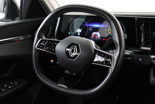 RENAULT Megane E-Tech TECHNO 40 kWh + A/T + CARPLAY + CAMERA + PDC + CRUISE + ALU