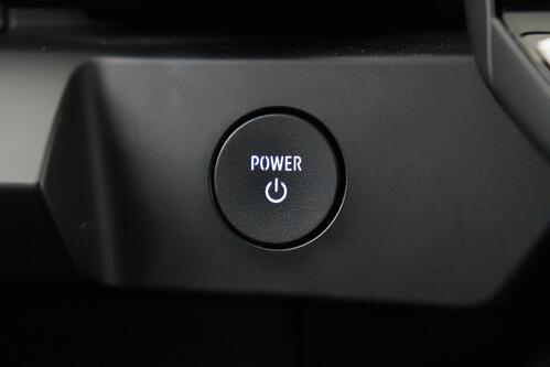 RENAULT Megane E-Tech TECHNO 40 kWh + A/T + CARPLAY + CAMERA + PDC + CRUISE + ALU