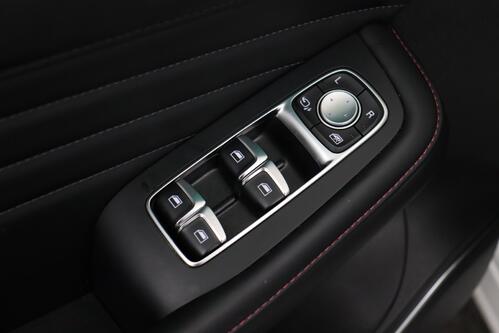 MG HS LUXURY 1.5 TGI + GPS + LEDER + CARPLAY + CAMERA + PDC + CRUISE + PANO DAK + ALU 18