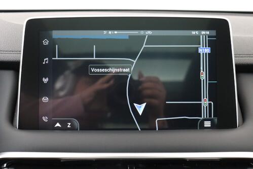 MG HS LUXURY 1.5 TGI + GPS + LEDER + CARPLAY + CAMERA + PDC + CRUISE + PANO DAK + ALU 18