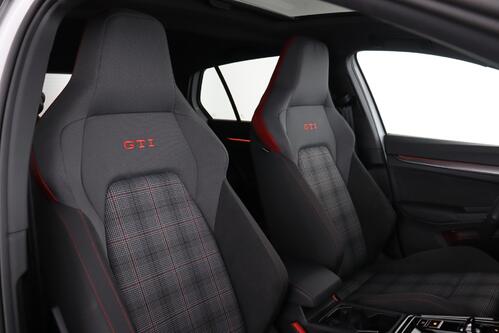 VOLKSWAGEN Golf GTI 2.0 TSI DSG FACELIFT + GPS + CARPLAY + CAMERA + PDC + OPEN DAK + CRUISE(ACC) + alu 