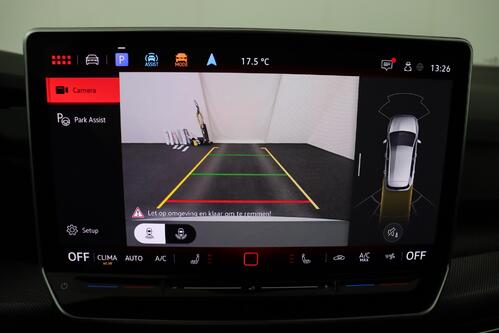 VOLKSWAGEN Golf GTI 2.0 TSI DSG FACELIFT  + CARPLAY + GPS + CAMERA + PDC + CRUISE (ACC) + ALU 