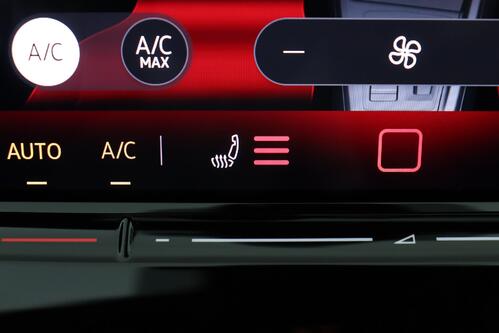 VOLKSWAGEN Golf GTI 2.0 TSI DSG FACELIFT  + CARPLAY + GPS + CAMERA + PDC + CRUISE (ACC) + ALU 