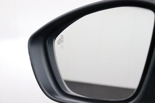 PEUGEOT 508 ALLURE PACK 1.2 PURETECH  EAT8 + A/T + GPS + CARPLAY + CAMERA + PDC + CRUISE + HALF/LEDER + ALU 