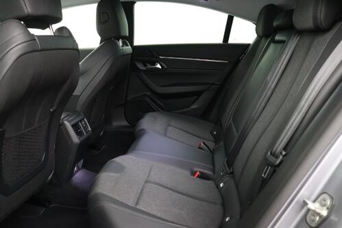 PEUGEOT 508 ALLURE PACK 1.2 PURETECH  EAT8 + A/T + GPS + CARPLAY + CAMERA + PDC + CRUISE + HALF/LEDER + ALU 