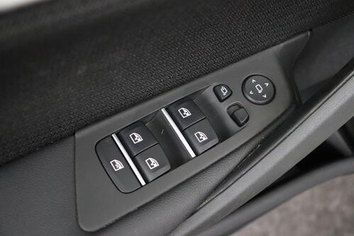 BMW 530 e iA XDRIVE TOURING + CARPLAY + GPS + CAMERA + PDC + CRUISE + ALU 