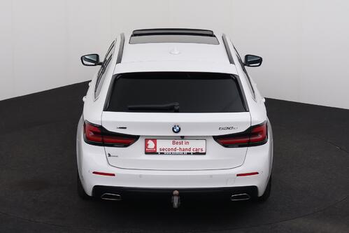 BMW 530 e iA XDRIVE TOURING + CARPLAY + GPS + CAMERA + PDC + CRUISE + ALU 