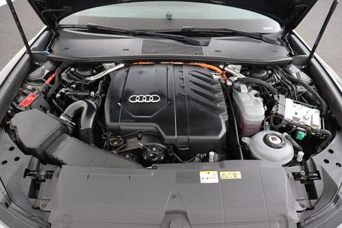 AUDI A6  QUATTRO AVANT 2.0 TFSI- e  S-TRONIC + GPS + CARPLAY + PDC + ALU 19