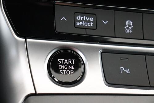 AUDI A6  QUATTRO AVANT 2.0 TFSI- e  S-TRONIC + GPS + CARPLAY + PDC + ALU 19