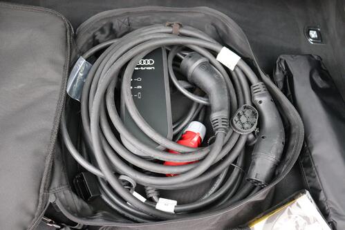 AUDI A6  QUATTRO AVANT 2.0 TFSI- e  S-TRONIC + GPS + CARPLAY + PDC + ALU 19