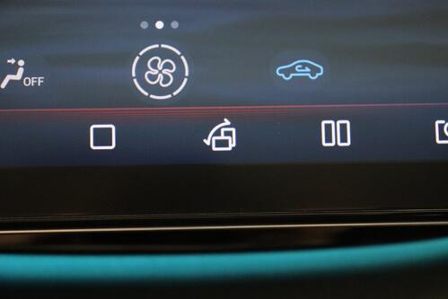 BYD Seal U COMFORT 71.8 kWh + CARPLAY + CAMERA + PDC + CRUISE (ACC) + PANO + LEDER + ALU 19