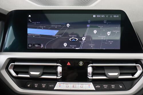 BMW 320 e TOURING iA + GPS + CARPLAY + PDC + CRUISE + PANO DAK + ALU + TREKHAAK 
