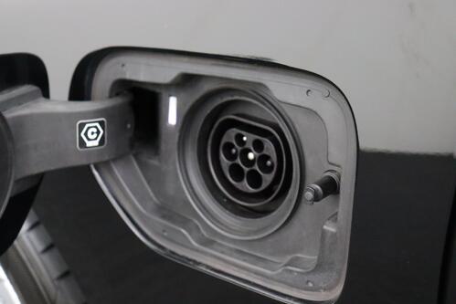 BMW 320 e TOURING iA + GPS + CARPLAY + PDC + CRUISE + PANO DAK + ALU + TREKHAAK 