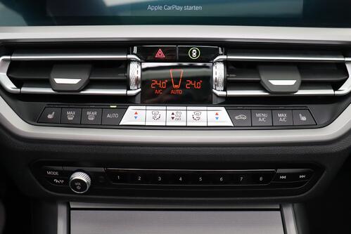 BMW 320 e TOURING iA + GPS + CARPLAY + PDC + CRUISE + PANO DAK + ALU + TREKHAAK 