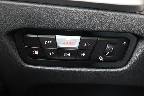 BMW 320 e TOURING iA + GPS + CARPLAY + PDC + CRUISE + PANO DAK + ALU + TREKHAAK 