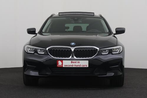 BMW 320 e TOURING iA + GPS + CARPLAY + PDC + CRUISE + PANO DAK + ALU + TREKHAAK 