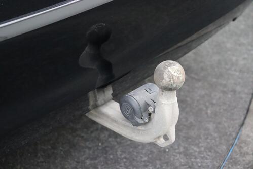 BMW 320 e TOURING iA + GPS + CARPLAY + PDC + CRUISE + PANO DAK + ALU + TREKHAAK 