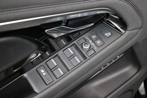 LAND ROVER Range Rover Evoque P300 e PHEV  +  CARPLAY + GPS + CAMERA + PDC + PANO + LEDER + ALU 