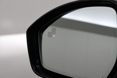 LAND ROVER Range Rover Evoque P300 e PHEV  +  CARPLAY + GPS + CAMERA + PDC + PANO + LEDER + ALU 