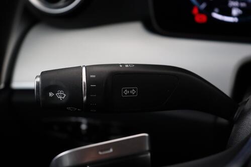 MERCEDES-BENZ E 300 e iA LIMITED ADVANTAGE PHEV + CARPLAY + GPS + CAMERA + PDC + HALF-LEDER + ALU 