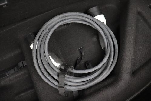 MERCEDES-BENZ E 300 e iA LIMITED ADVANTAGE PHEV + CARPLAY + GPS + CAMERA + PDC + HALF-LEDER + ALU 