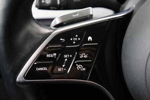 MERCEDES-BENZ E 300 e iA LIMITED ADVANTAGE PHEV + CARPLAY + GPS + CAMERA + PDC + HALF-LEDER + ALU 