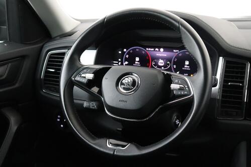 SKODA Kodiaq AMBITION 2.0TDI DSG  + 7PL. + GPS + CARPLAY + CAMERA + PDC + ALU 