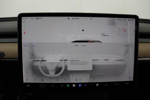 TESLA Model 3  RWD 60 kWh + A/T + GPS + LEDER + CAMERA + PDC + CRUISE + PANO DAK + ALU 