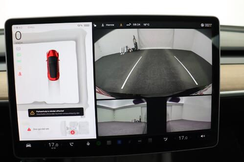 TESLA Model 3  RWD 60 kWh + A/T + GPS + LEDER + CAMERA + PDC + CRUISE + PANO DAK + ALU 