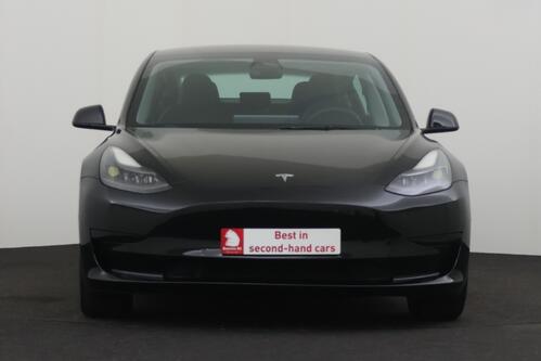 TESLA Model 3  RWD 60 kWh + A/T + GPS + LEDER + CAMERA + PDC + CRUISE + PANO DAK + ALU 