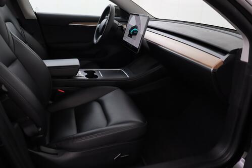 TESLA Model 3 STANDARD RANGE RWD 60.5 kWh + GPS + LEDER + CAMERA + PDC + CRUISE + PANO DAK + ALU