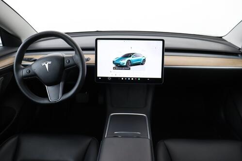 TESLA Model 3 STANDARD RANGE RWD 60.5 kWh + GPS + LEDER + CAMERA + PDC + CRUISE + PANO DAK + ALU