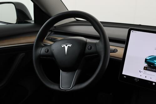 TESLA Model 3 STANDARD RANGE RWD 60.5 kWh + GPS + LEDER + CAMERA + PDC + CRUISE + PANO DAK + ALU