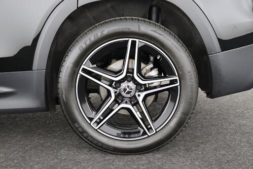 MERCEDES-BENZ GLB 180 AMG-Line iA  + GPS + LEDER/ALCANTARA + PDC + CRUISE + ALU 19