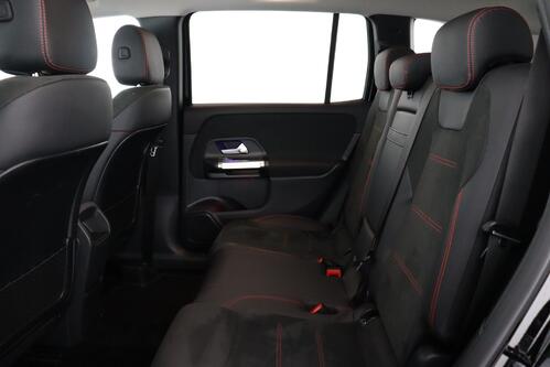MERCEDES-BENZ GLB 180 AMG-Line iA  + GPS + LEDER/ALCANTARA + PDC + CRUISE + ALU 19