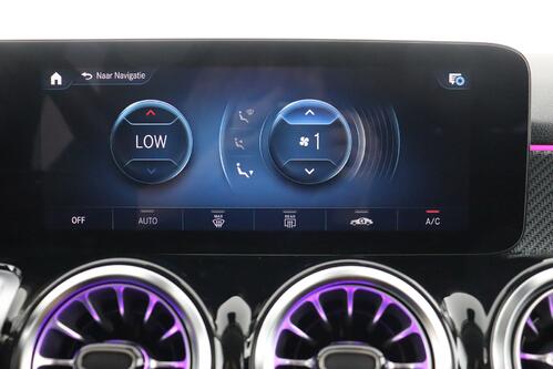 MERCEDES-BENZ GLB 180 AMG-Line iA  + GPS + LEDER/ALCANTARA + PDC + CRUISE + ALU 19