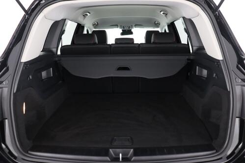 MERCEDES-BENZ GLB 180 AMG-Line iA  + GPS + LEDER/ALCANTARA + PDC + CRUISE + ALU 19