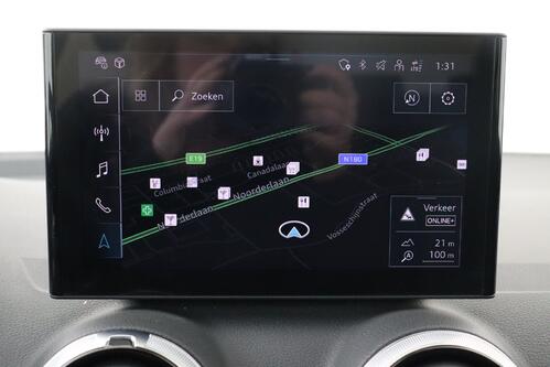 AUDI Q2 S-LINE 1.5TSI S-TRONIC + GPS + LEDER + CAMERA + PDC + CRUISE + ALU 17