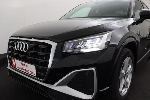 AUDI Q2 S-LINE 1.5TSI S-TRONIC + GPS + LEDER + CAMERA + PDC + CRUISE + ALU 17