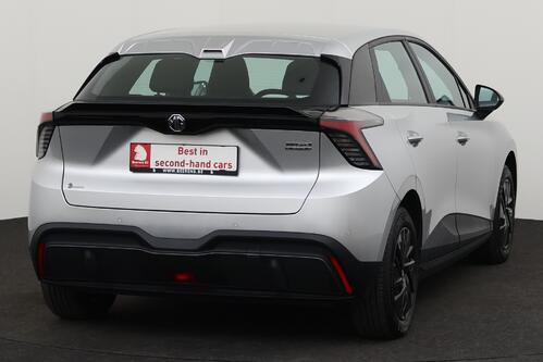 MG MG4 STANDARD LIMOUSINE 51 kWh + CARPLAY + PDC