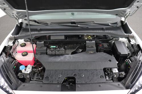 MG MG4 STANDARD LIMOUSINE 51 kWh + CARPLAY + PDC