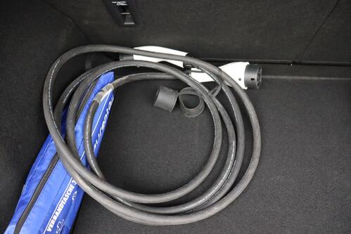 MG MG4 STANDARD LIMOUSINE 51 kWh + CARPLAY + PDC