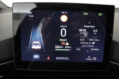 MG MG4 STANDARD LIMOUSINE 51 kWh + CARPLAY + PDC