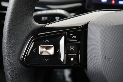 MG MG4 STANDARD LIMOUSINE 51 kWh + CARPLAY + PDC