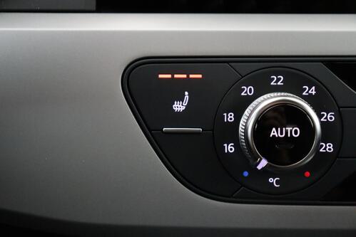 AUDI A4 AVANT BUS.EDITION 35 2.0TFSI S-TRONIC + CARPLAY + GPS + LEDER + PDC + ALU 17