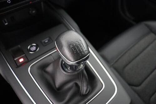 CITROEN C5 Aircross PLUS 1.2 PURETECH  + GPS + CARPLAY + CAMERA + PDC + CRUISE + HALF/LEDER + ALU 18