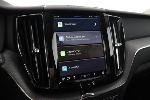 VOLVO XC60 PLUS DARK 2.0T8 RECHARGE + CARPLAY + GPS + CAMERA + PDC + CRUISE (ACC) + PANO + LEDER + ALU 
