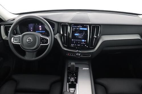 VOLVO XC60 PLUS DARK 2.0T8 RECHARGE + CARPLAY + GPS + CAMERA + PDC + CRUISE (ACC) + PANO + LEDER + ALU 