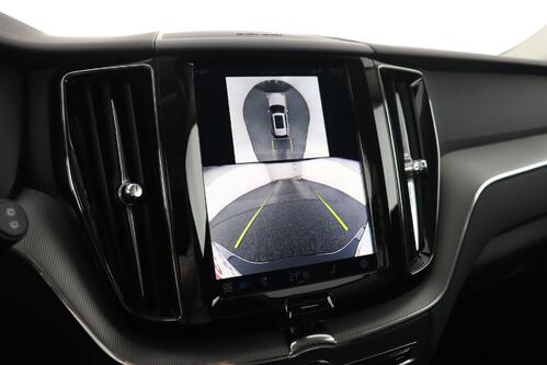 VOLVO XC60 PLUS DARK 2.0T8 RECHARGE + CARPLAY + GPS + CAMERA + PDC + CRUISE (ACC) + PANO + LEDER + ALU 